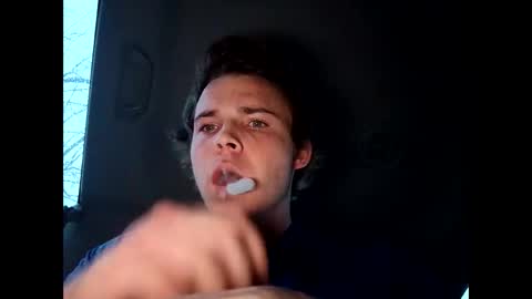 unknownpeopl online show from December 9, 12:30 pm