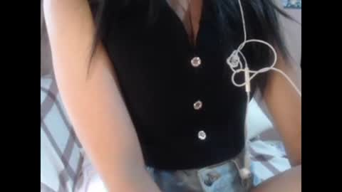 Snapshot of unlimitedloving chatting on January 4, 4:12 am unlimitedloving online show from January 4, 4:12 am