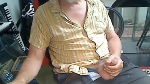 Freddie online show from February 5, 2:04 am