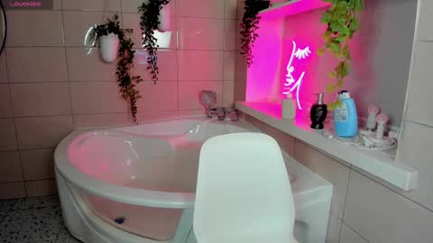 Cute Elf Girls online show from January 16, 12:30 am