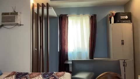 BARBIE- DONT FORGET TO FOLLOW ME AND GIVE ME THUMBS UP online show from November 26, 6:10 am