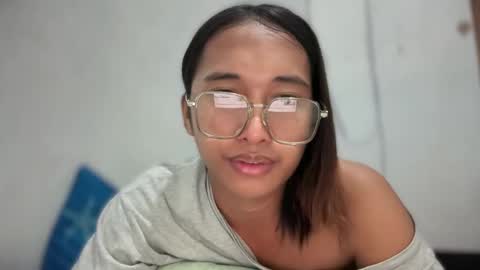 Ellie online show from April 23, 10:56 am