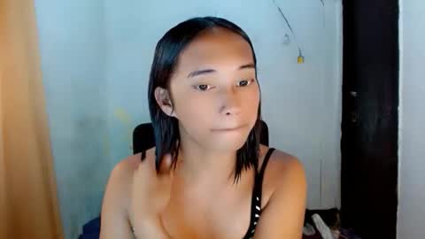 Ellie online show from March 28, 9:43 am