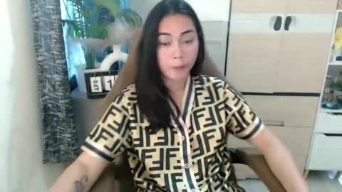 urasian_erica online show from April 19, 7:20 am