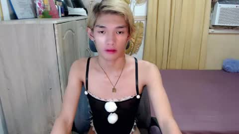 urasian_john20 online show from June 23, 7:05 am