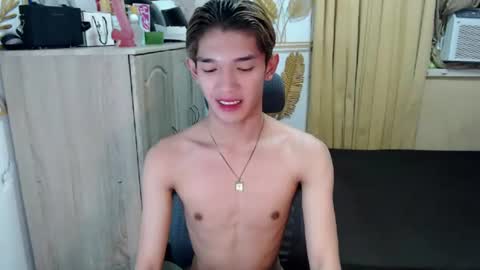 urasian_john20 online show from July 7, 11:14 am