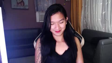 NEWRA  ALLISON online show from November 6, 2:03 am