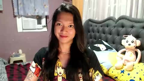 NEWRA  ALLISON online show from April 14, 2:26 am