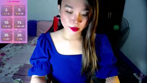 Snapshot of urasiansweet_cummer chatting on October 11, 5:56 am KENDRA online show from October 11, 5:56 am