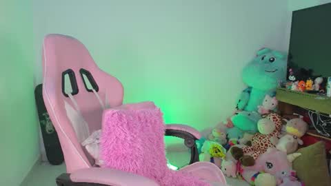 Danielle  online show from July 17, 10:06 am