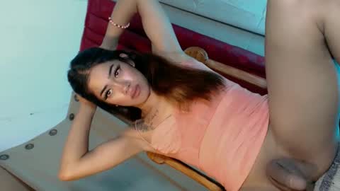 Snapshot of urbitch_haley69xx chatting on October 1, 9:24 pm Haley Mhate online show from October 1, 9:24 pm