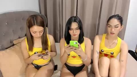 urdreamgirl4uxxxx online show from June 21, 1:23 am
