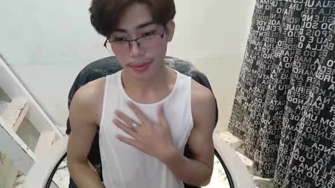 urdreamtw1nk online show from October 28, 3:46 pm