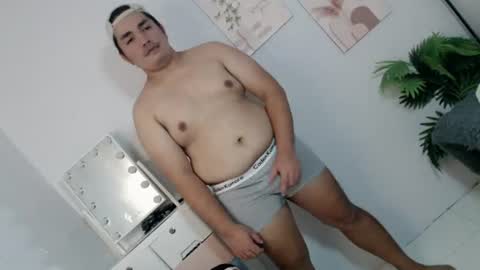 ure_fattytoy143 online show from June 24, 2:13 pm