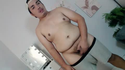 ure_fattytoy143 online show from June 20, 2:23 pm