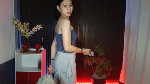 urfave_bbgirl online show from November 26, 12:24 pm