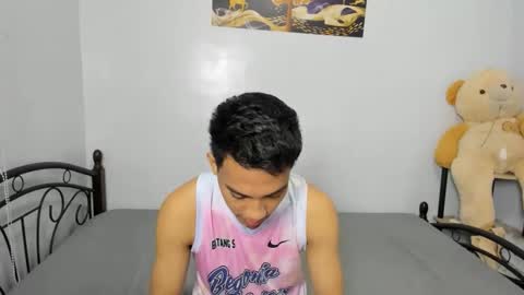 urfucker_vinz online show from February 15, 1:54 pm