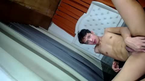 urhot_johny online show from June 12, 7:07 am