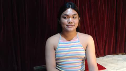 urhottie_bella online show from March 5, 7:01 pm