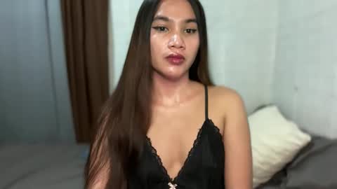 urhottylicious_cum online show from April 12, 2:21 pm
