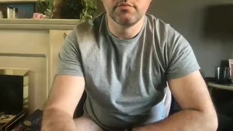 Hung Daddy online show from May 8, 9:59 am