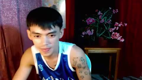 urhunky_boy online show from June 12, 9:14 pm