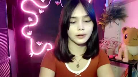 Pia online show from November 12, 11:29 pm