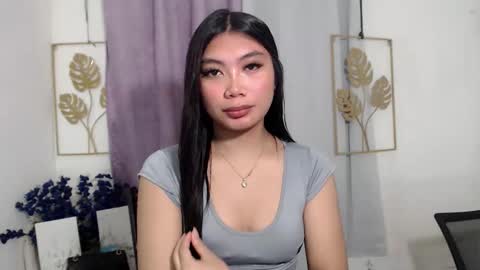 urpinay_sandra69 online show from April 15, 11:02 am