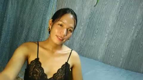 queen julia not into CHEAPGUY online show from October 24, 2:51 pm