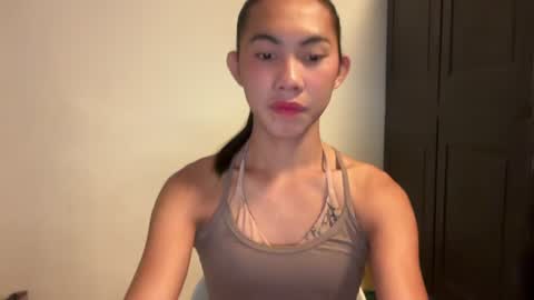urpretty_mistake online show from July 7, 6:47 am
