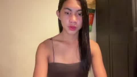 urpretty_mistake online show from July 11, 3:37 pm