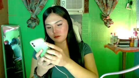 YOURGIRLCAMILLA online show from April 12, 5:50 pm
