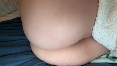 Lily online show from December 31, 5:33 am