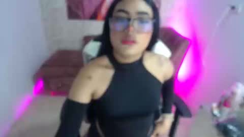 Vaiolet online show from December 19, 5:08 pm