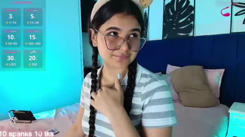 Tifanny  online show from September 18, 7:51 pm