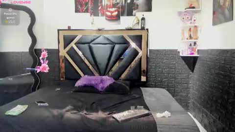valentina online show from August 1, 3:30 am