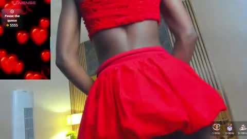 valenrs online show from June 18, 7:41 pm
