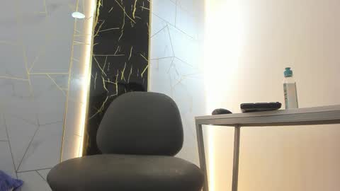 VALENTIN  online show from March 21, 8:19 am