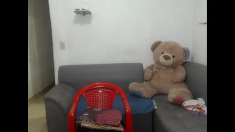 valentina028 online show from March 5, 8:00 am