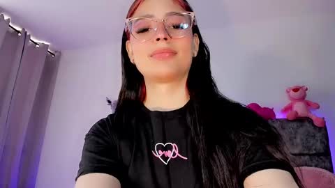 Snapshot of valentina_alba chatting on January 9, 2:40 pm Valentina online show from January 9, 2:40 pm