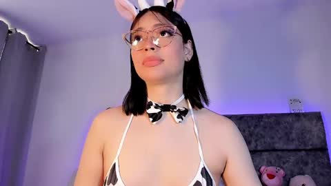 Snapshot of valentina_alba chatting on February 28, 12:20 pm Valentina online show from February 28, 12:20 pm