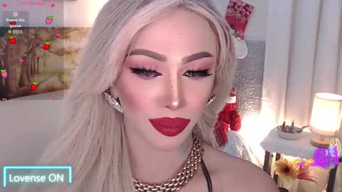 Amanda online show from December 13, 9:10 pm