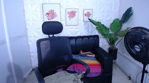 Valentina  online show from November 13, 12:02 am