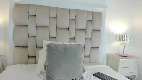 Valentina  online show from February 1, 2:41 am