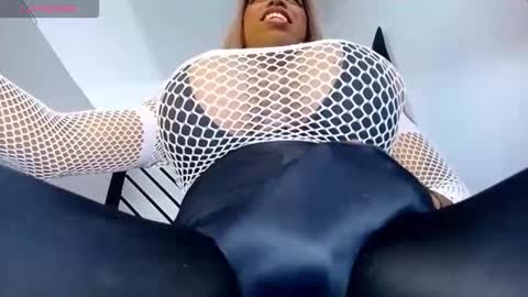 Snapshot of valentinabigcock23 chatting on September 25, 3:41 pm valentinabigcock23 online show from September 25, 3:41 pm