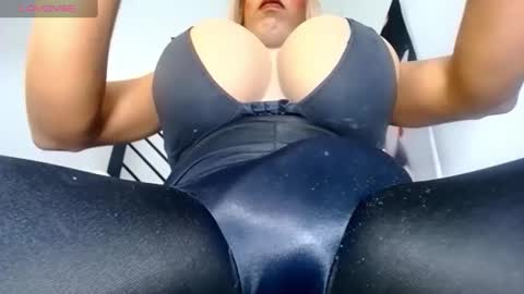Snapshot of valentinabigcock23 chatting on September 23, 12:32 pm valentinabigcock23 online show from September 23, 12:32 pm