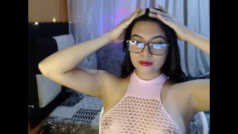 valentinasmith18 online show from July 18, 1:51 am