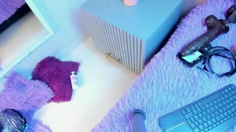 Mia  online show from April 21, 8:27 pm