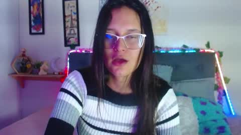 V A L E N T I N I online show from November 27, 8:38 pm