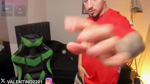 valentino online show from November 15, 2:35 am